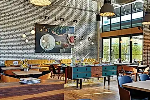 Restaurant Dekorasyon